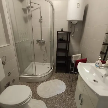 Mini *